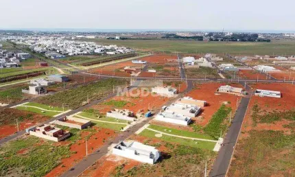 Terreno à venda na Rua Aluísio Azevedo, --, Novo Mundo, Uberlândia
