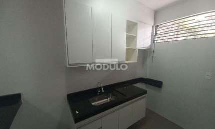 Apartamento residencial para locação, bairro Martins com 1 quarto