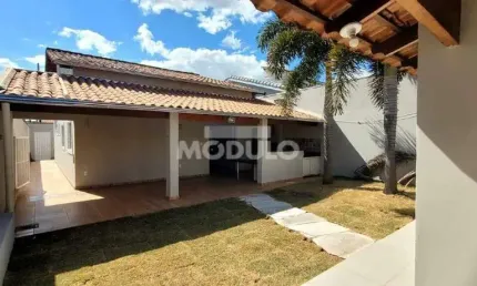 Casa com 3 quartos à venda na Rua João Evangelista, --, Maravilha, Uberlândia