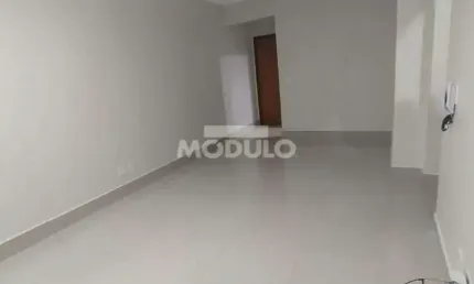 APARTAMENTO à venda, 3 quartos, 1 suíte, 1 vaga, Presidente Roosevelt - Uberlândia/MG