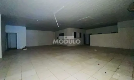 Ponto comercial para alugar na Rua Machado de Assis, --, Lidice, Uberlândia