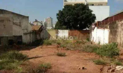 Terreno à venda na Avenida Rio Branco, --, Cazeca, Uberlândia