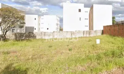 Terreno à venda na Rua Tarcila do Amaral, --, Jardim Ipanema I, Uberlândia
