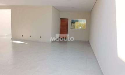 CASA RESIDENCIAL à venda, 3 quartos, 1 suíte, 4 vagas, Granada - Uberlândia/MG