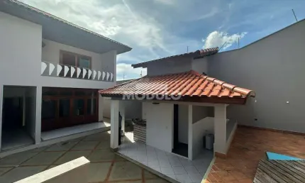 SOBRADO à venda, 4 quartos, 4 suítes, 4 vagas, TABAJARAS - Uberlândia/MG