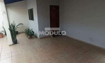Excelente Casa com otimo acabamento no Alto Umuarama