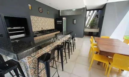 Casa com 3 quartos à venda na Rua do Chumbo, --, Dona Zulmira, Uberlândia