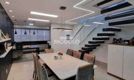 APARTAMENTO DUPLEX à venda, 3 quartos, 1 suíte, 2 vagas, Santa Mônica - Uberlândia/MG