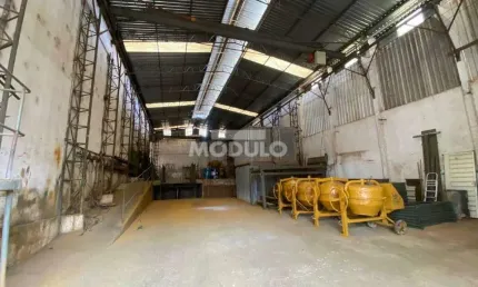 Barracão / Galpão / Depósito para alugar na Rua Madri, --, Tibery, Uberlândia