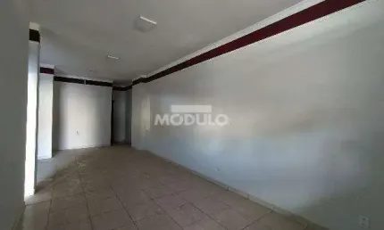 Ponto comercial para alugar na Avenida Suíça, --, Tibery, Uberlândia