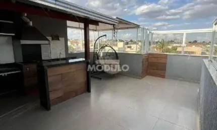 COBERTURA DUPLEX à venda, 3 quartos, 1 suíte, 2 vagas, Segismundo Pereira - Uberlândia/MG