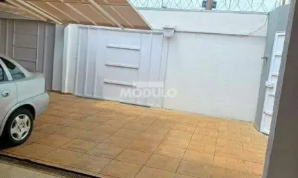 Casa residencial à venda, 3 quartos, 1 suíte, 3 vagas, marta helena - uberlândia/mg