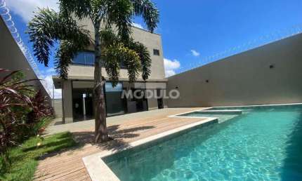 Casa com 4 quartos à venda na Rua Doutor Francisco Mineiro de Lacerda, --, Loteamento Portal do Vale II, Uberlândia
