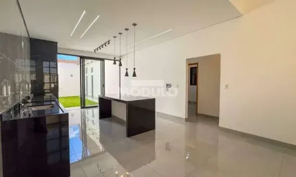 Casa com 3 quartos à venda na Rua Francisco Candido Xavier, --, Alto Umuarama, Uberlândia