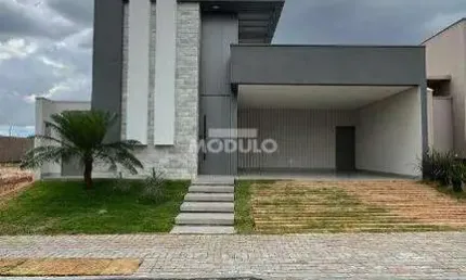 Casa em condomínio fechado com 3 quartos à venda na Avenida Vereador Carlito Cordeiro, --, Jardim Botânico, Uberlândia
