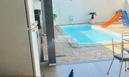 Casa com 3 quartos à venda na Rua Coronel Branco, --, Alto Umuarama, Uberlândia