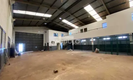 Barracão / Galpão / Depósito para alugar na Avenida João Pinheiro, --, Umuarama, Uberlândia