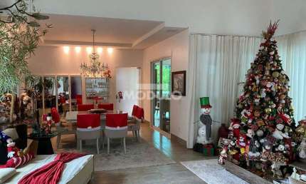 Excelente Casa de condominio com Fino Acabamento Villa dos ipês