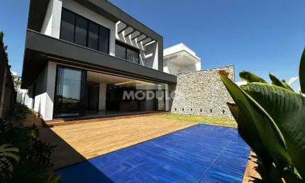 ?? Casa Nova Sobrado à Venda - Oportunidade Imperdível!