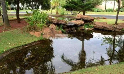 Casa residencial em condomínio para locação, bairro Jardim Karaiba