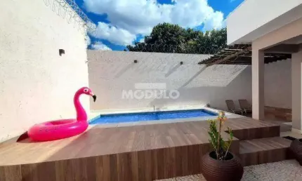 CASA RESIDENCIAL à venda, 3 quartos, 1 suíte, 2 vagas, Presidente Roosevelt - Uberlândia/MG