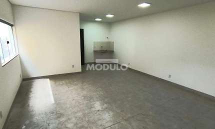 Sala comercial para alugar na Rua da Secretária, --, Planalto, Uberlândia