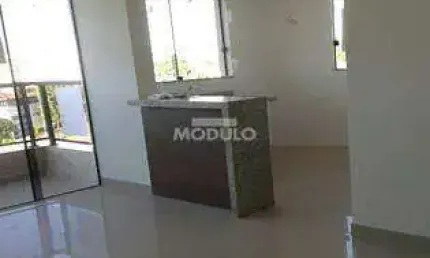 Apartamento com 3 quartos para alugar na Rua Cassimiro De Abreu, --, Saraiva, Uberlândia