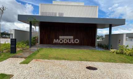 CASA DE CONDOMÍNIO à venda, 3 quartos, 3 suítes, 6 vagas, GAVEA - Uberlândia/MG