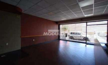 Ponto comercial para alugar na Avenida Vasconcelos Costa, --, Martins, Uberlândia