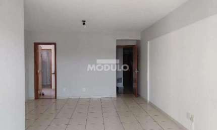 APARTAMENTO à venda, 4 quartos, 1 suíte, 1 vaga, Saraiva - Uberlândia/MG