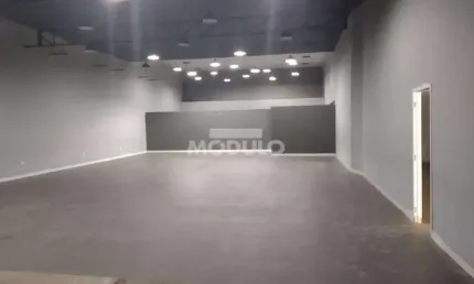 Ponto comercial para alugar na Avenida Afonso Pena, --, Brasil, Uberlândia