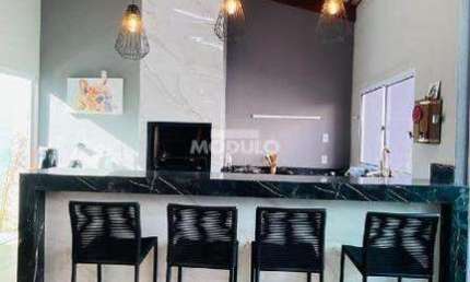 CASA RESIDENCIAL à venda, 3 quartos, 1 suíte, 3 vagas, UMUARAMA - Uberlândia/MG