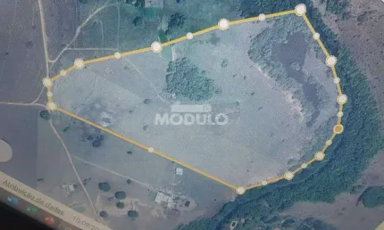 Sítio / Chácara à venda - 48.400m² com mina de água e rio
