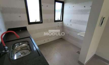 Apartamento com 2 quartos para alugar na Rua Paraíba, --, Umuarama, Uberlândia