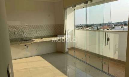 Apartamento Tubalina com 2 quartos com suite e 56 mts privativos
