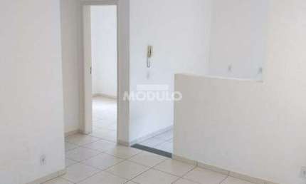 Apartamento com 2 quartos para alugar na Rua SU1, --, Gávea, Uberlândia