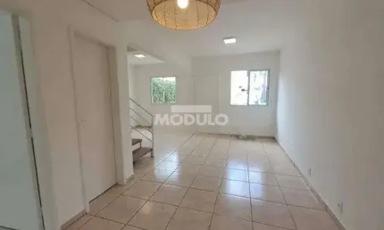Casa em condomínio fechado com 2 quartos para alugar na Avenida Nicomedes Alves dos Santos, --, Morada da Colina, Uberlândia