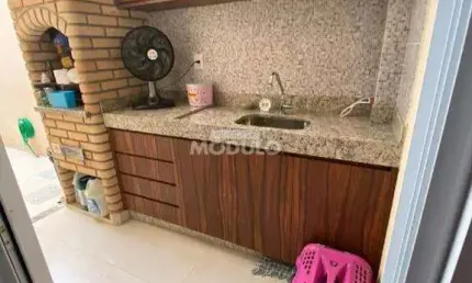 Apartamento Terreo Novo Mundo com armarios planejados, 2 quartos, suite e 77 mts privativos