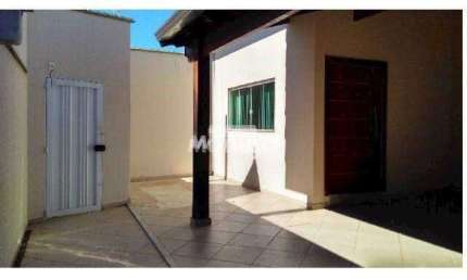 Casa residencial para locação, bairro Alto Umuarama com 3 quartos