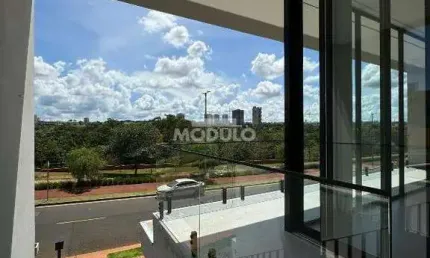 CASA DE CONDOMÍNIO à venda, 4 quartos, 2 suítes, 4 vagas, GRANJA MARILEUSA - Uberlândia/MG