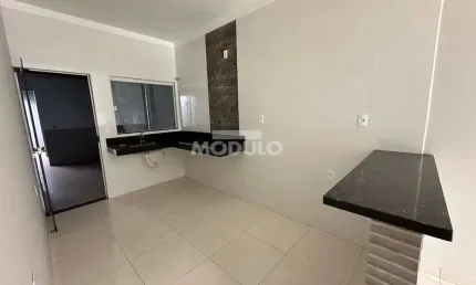 CASA RESIDENCIAL à venda, 2 quartos, 1 suíte, 2 vagas, JARDIM IPANEMA - Uberlândia/MG