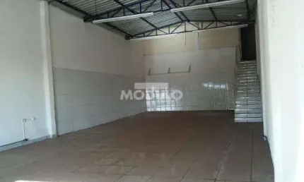 Barracão / Galpão / Depósito para alugar na Avenida Comendador Alexandrino Garcia, --, Marta Helena, Uberlândia