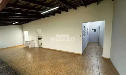 CASA RESIDENCIAL à venda, 3 quartos, 1 suíte, 3 vagas, Jardim Brasília - Uberlândia/MG