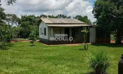 CHÁCARA à venda, 2 quartos, 10 vagas, AREA RURAL DE UBERLANDIA - Uberlândia/MG
