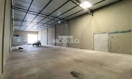 Galpão comercial para locaçã, bairro Custodio Pereira
