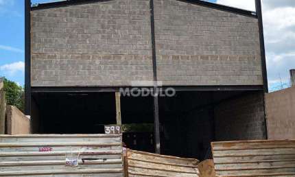 Barracão / Galpão / Depósito para alugar na Rua dos Taróis, --, Taiaman, Uberlândia