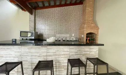 CASA RESIDENCIAL à venda, 3 quartos, 1 suíte, 2 vagas, Jardim Europa - Uberlândia/MG