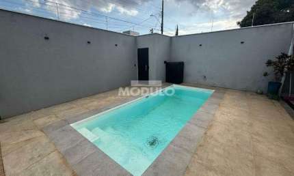 Casa a venda CIDADE JARDIM , 3 suites, Área de laze, 250 mts privativos