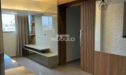 APARTAMENTO à venda, 3 quartos, 1 suíte, 2 vagas, Segismundo Pereira - Uberlândia/MG