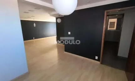 Apartamento residencia para locação, bairro Nossa Senhora Aparecida com 3 quartos